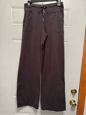 LULULEMON Women's Yoga Dance Gym Flare  Drawstring Pants (Brown) size 4